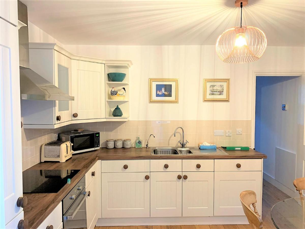 Riverside Channel5 "Holidays Homes In The Sun" Featured Central Canterbury Cottage With Free Parking Kültér fotó
