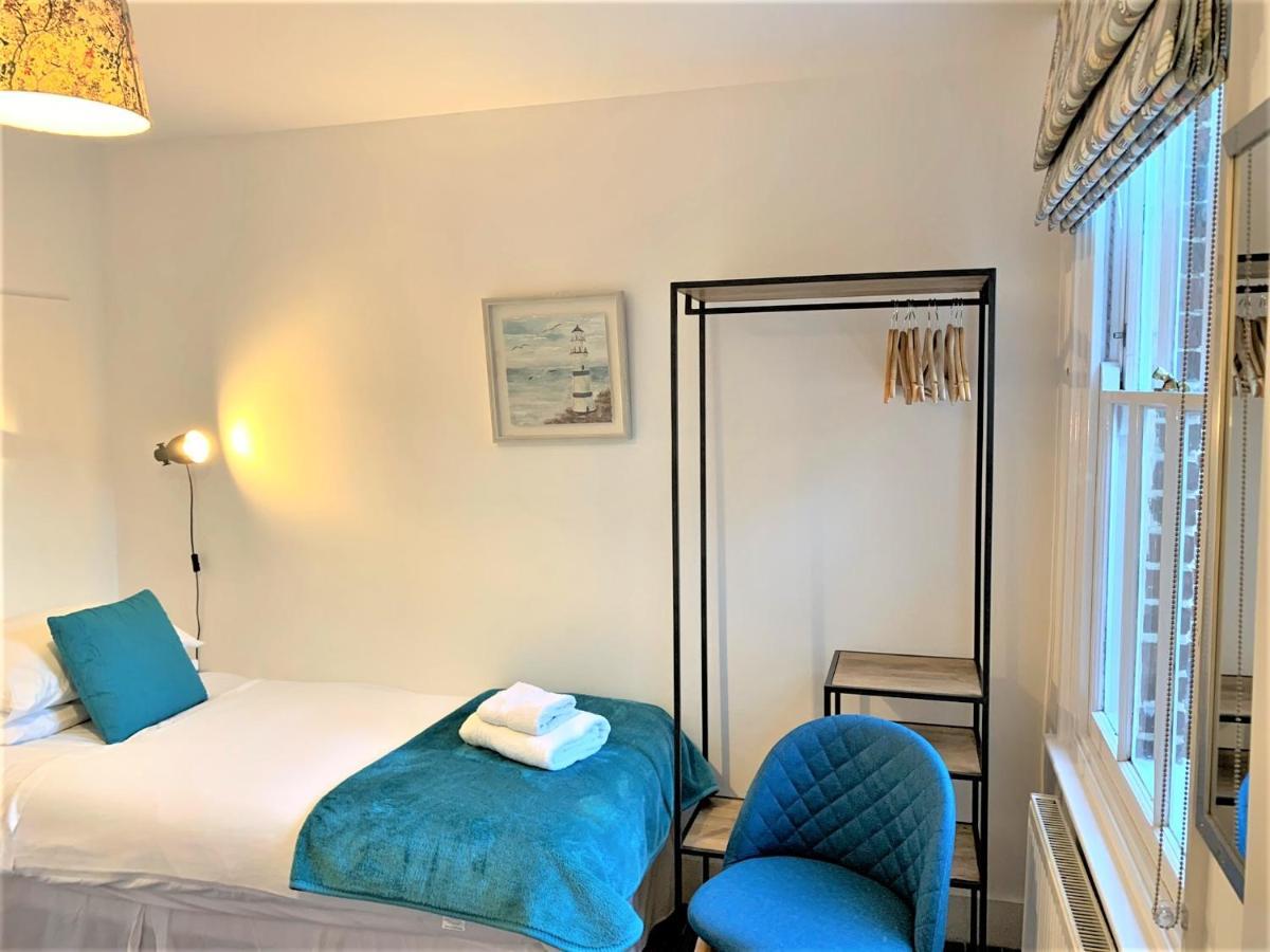 Riverside Channel5 "Holidays Homes In The Sun" Featured Central Canterbury Cottage With Free Parking Kültér fotó