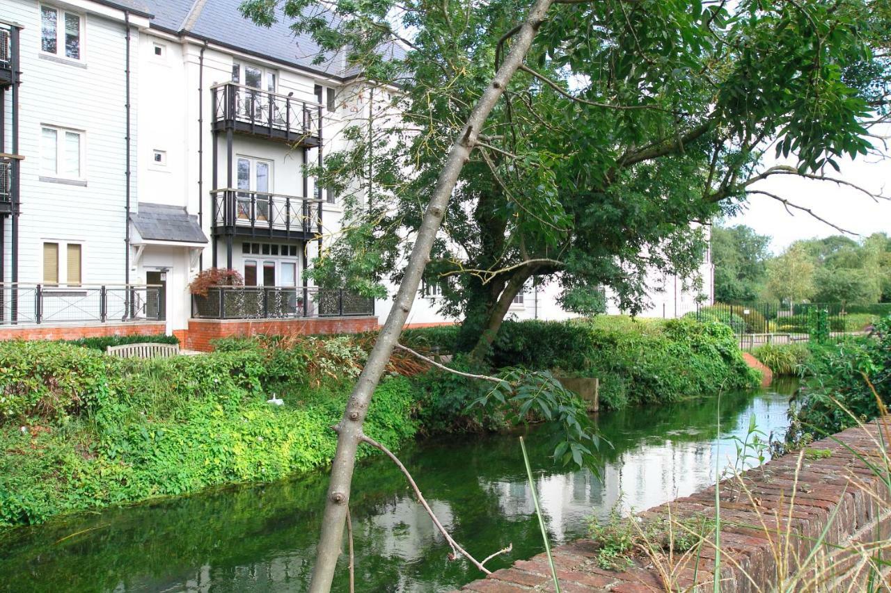 Riverside Channel5 "Holidays Homes In The Sun" Featured Central Canterbury Cottage With Free Parking Kültér fotó